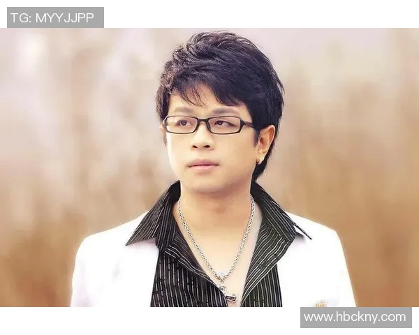 王强专访：从青涩少年到足球巨星的成长之路回顾